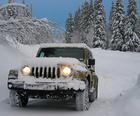 Offroad Sneh Jeep Cestujúci Hora Do Kopca Drivin