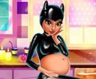 Catwoman Embarassades