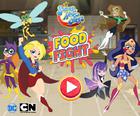 Девушки-Супергерои DC: Игра в драку с едой